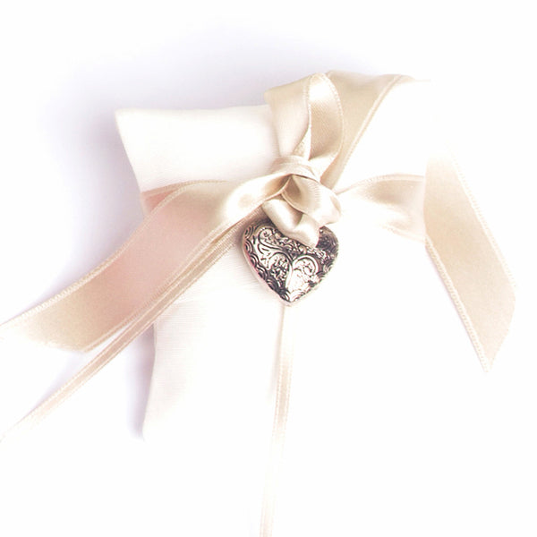 Sacchetto Bomboniera con Fiocco e Ciondolo